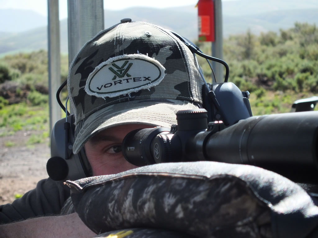 Shooting from bench with Vortex Viper HS 4-16x44 scope