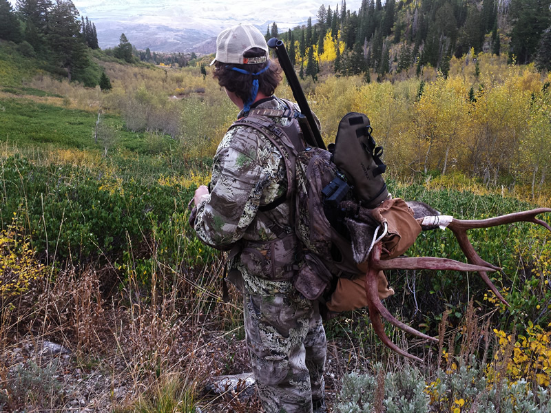 Packing out mule deer with Alps packs