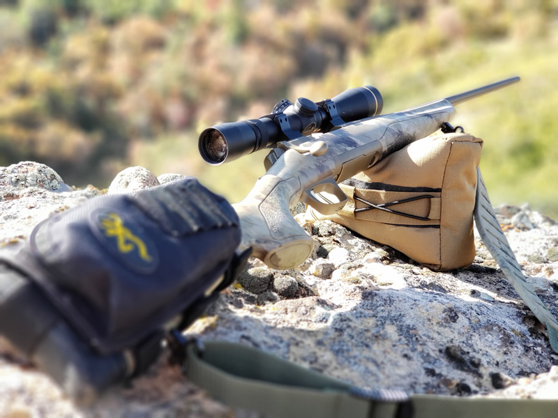 X-Bolt Hell's Canyon Speed with Browning ultra-light shooting bag.